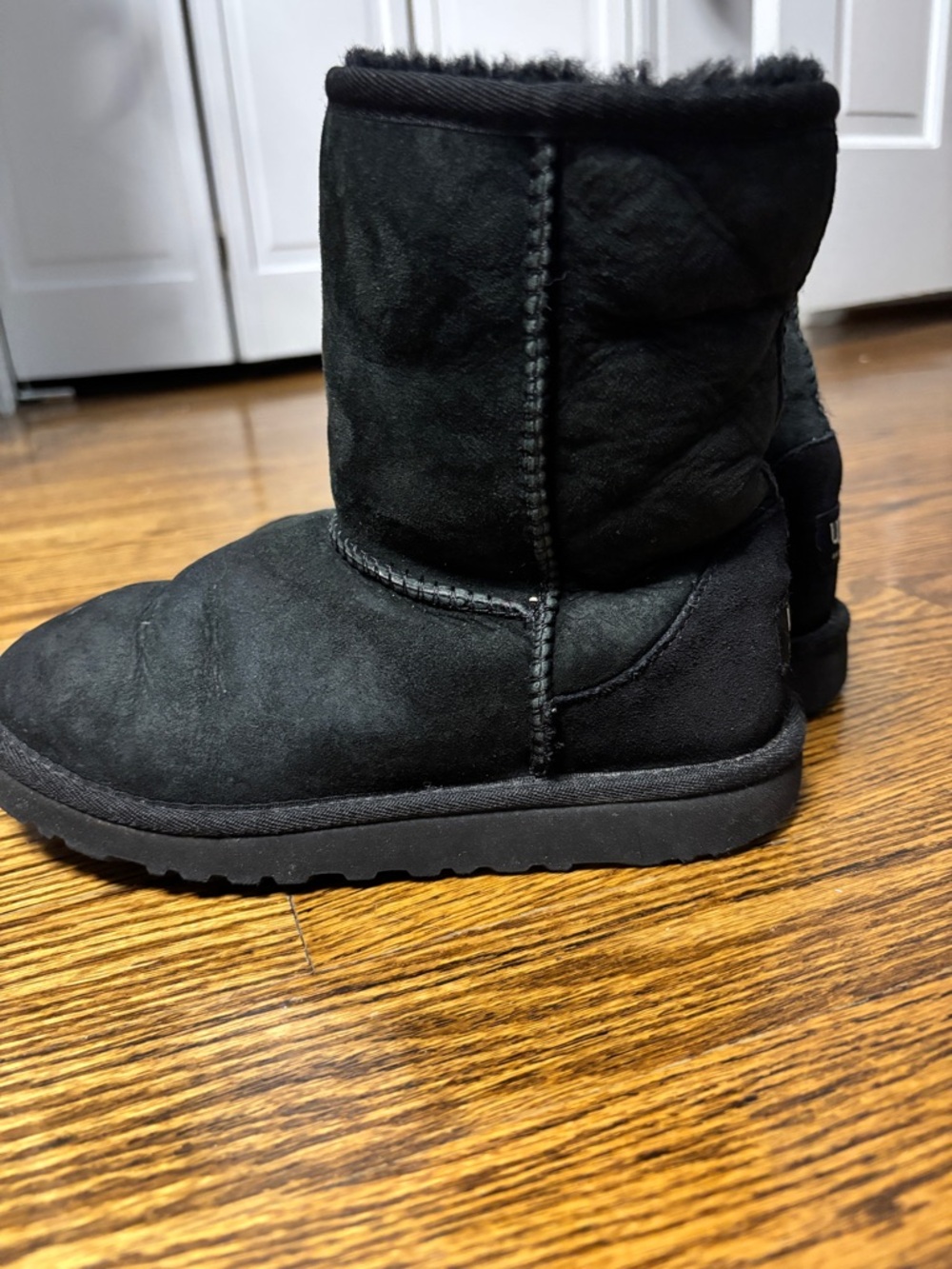 UGG Classic Short Boots Black Suede Kids Size 3 | Shearling Lined | Cozy Staple